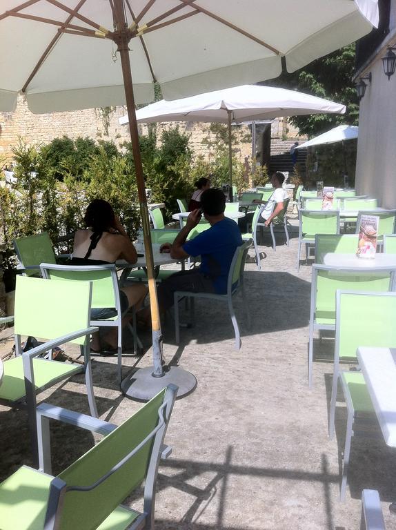 Hotel De L'Abbaye Saint-Amand-de-Coly エクステリア 写真